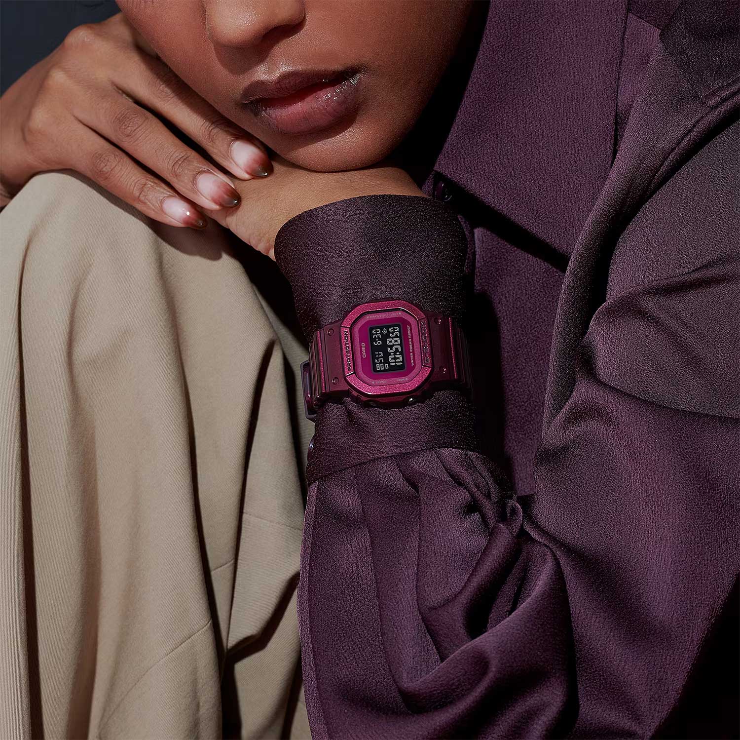 Японские наручные часы CASIO G-SHOCK GMD-S5600RB-4
