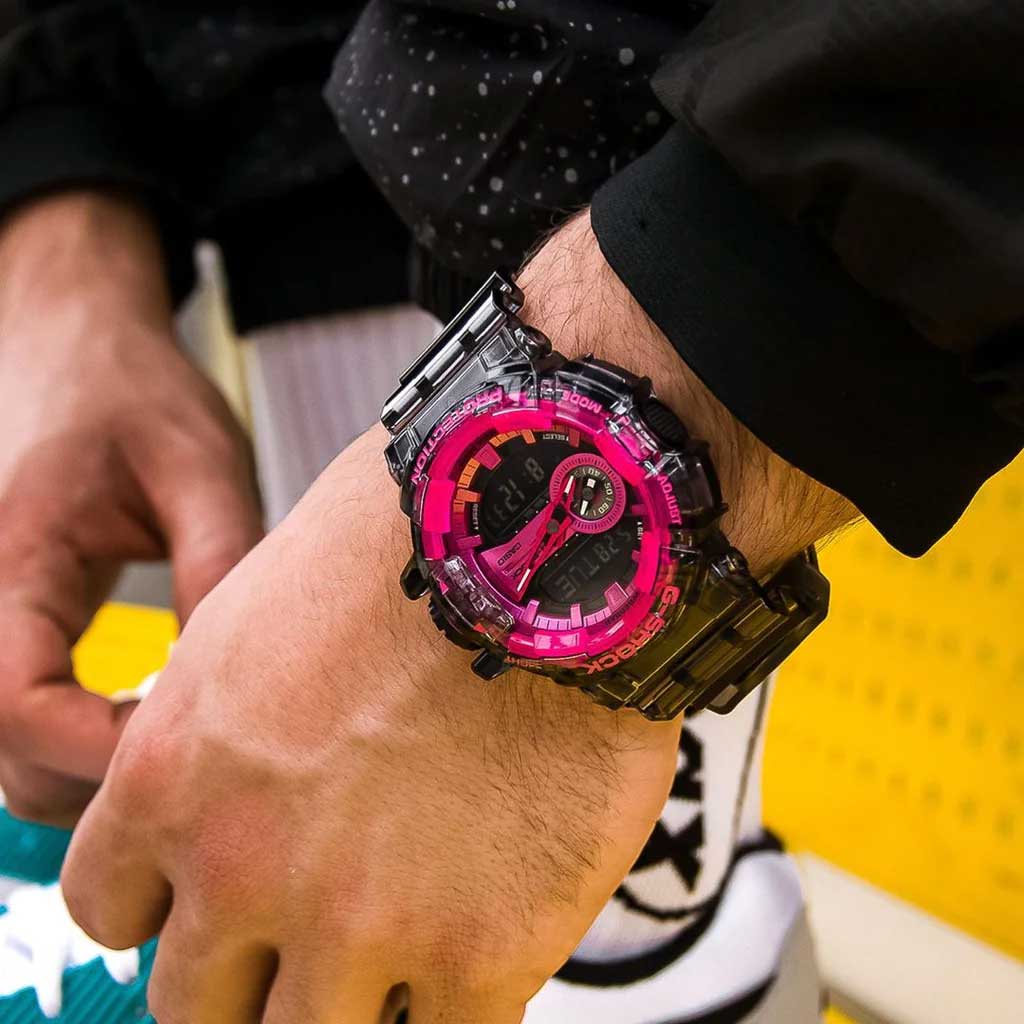 Японские наручные часы CASIO G-SHOCK GA-400SK-1A4