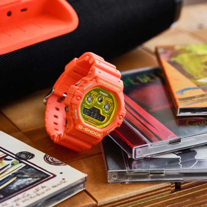 Японские наручные часы Casio G-SHOCK DW-5900TS-4 с хронографом