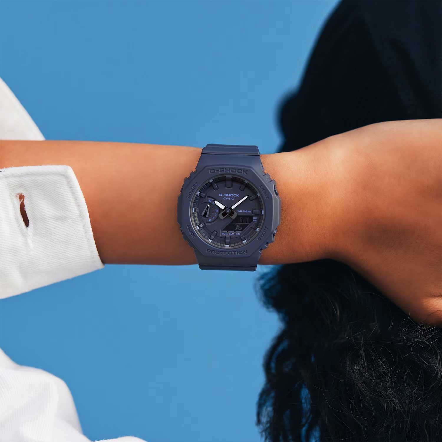 Японские наручные часы Casio G-SHOCK GMA-S2100BA-2A1 с хронографом