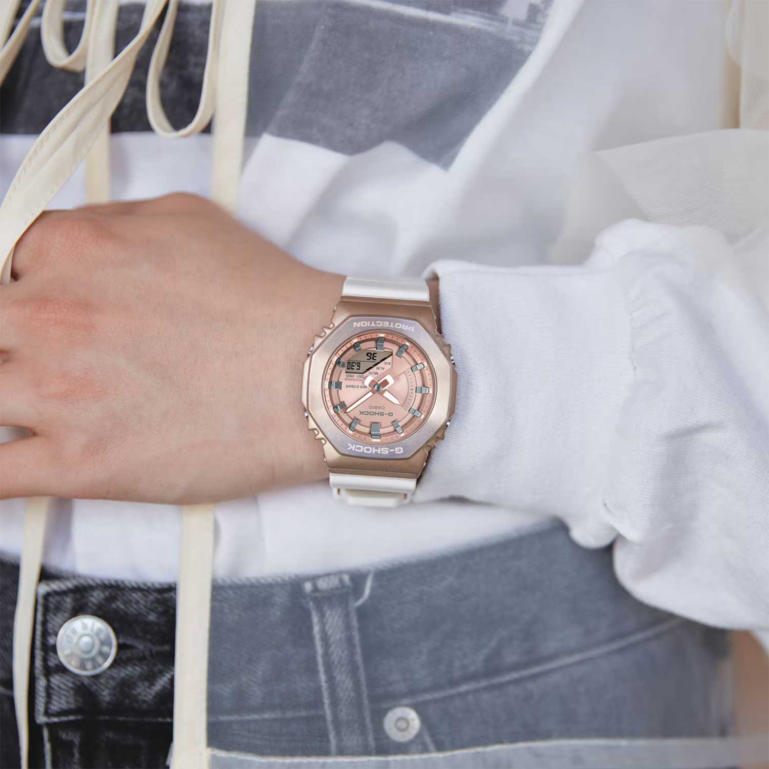 Японские наручные часы CASIO G-SHOCK GM-S2100CW-7A
