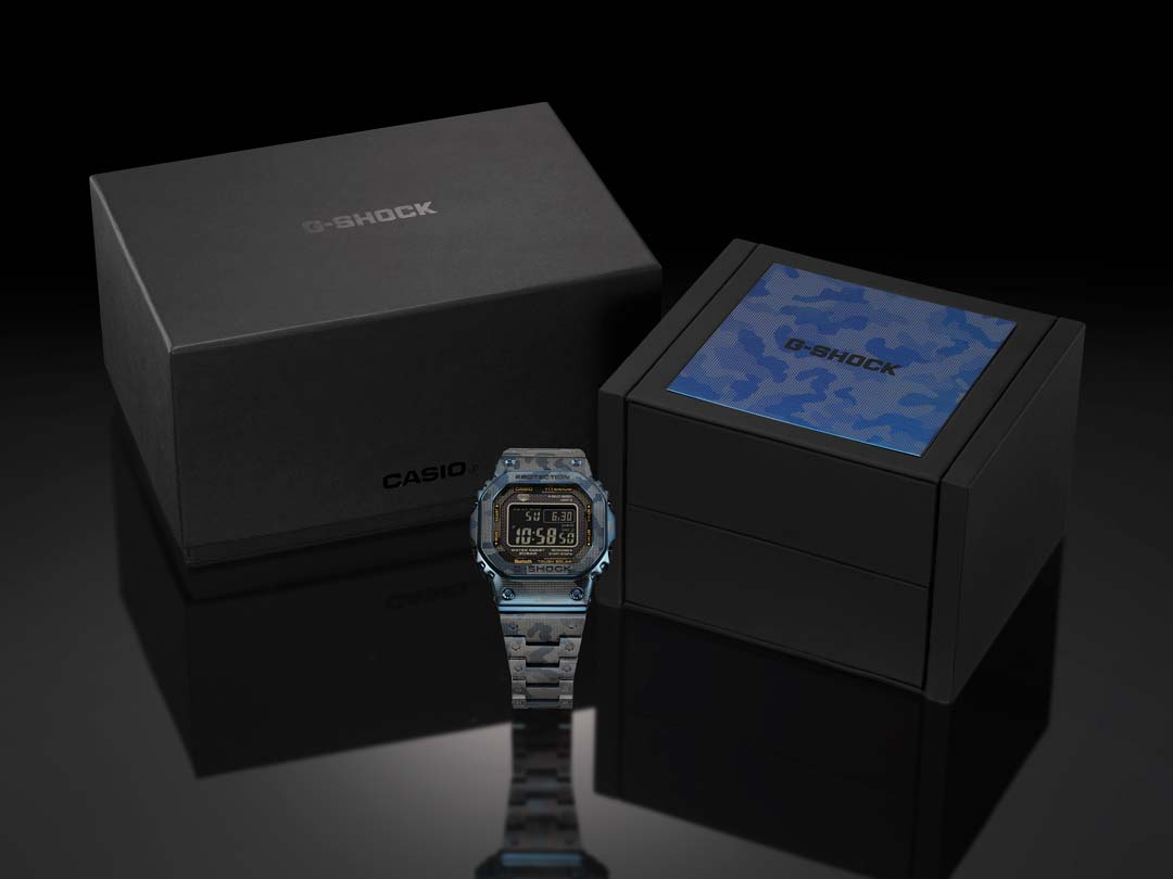 Японские титановые наручные часы Casio G-SHOCK GMW-B5000TCF-2ER с хронографом