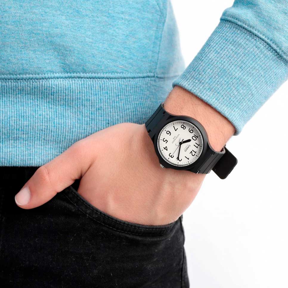 Японские наручные часы CASIO CASIO COLLECTION MW-240-7B