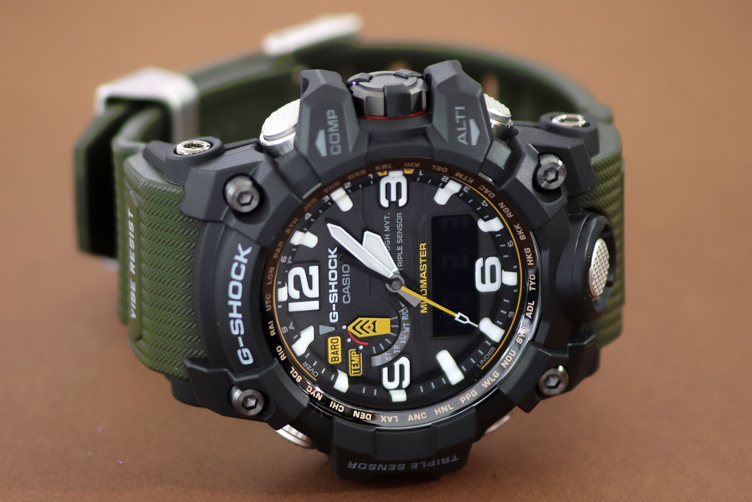 Японские наручные часы Casio G-SHOCK GWG-1000-1A3 с хронографом