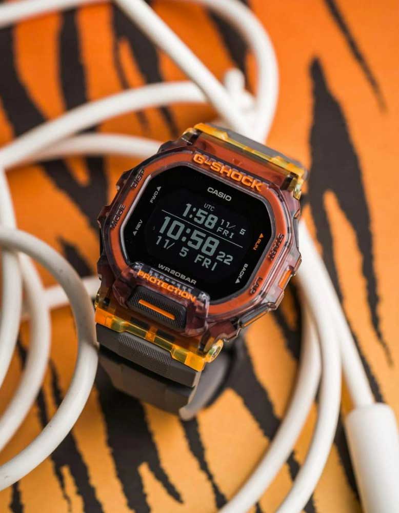 Японские наручные часы CASIO G-SHOCK GBD-200SM-1A5