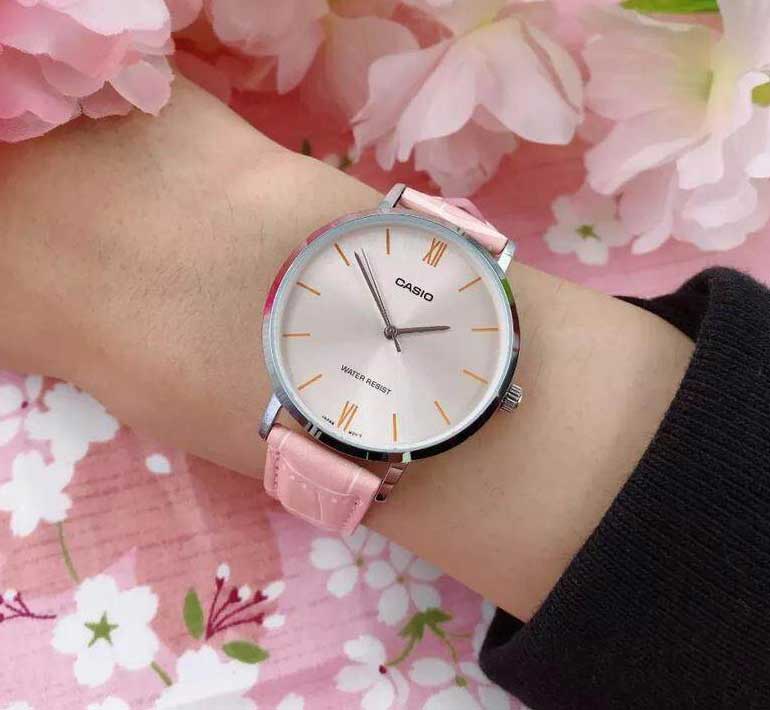 Японские наручные часы CASIO CASIO COLLECTION LTP-VT01L-4B