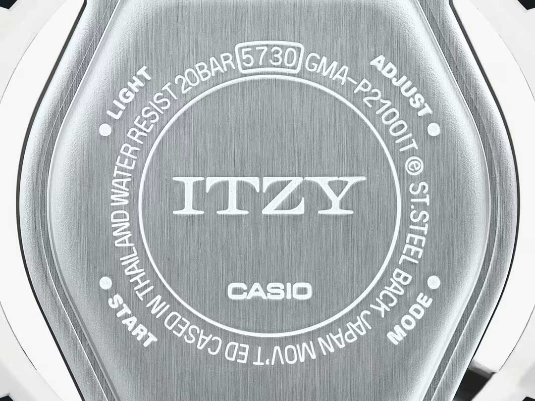 Японские наручные часы Casio G-SHOCK GMA-P2100IT-4A с хронографом